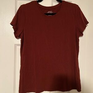 Banana Republic Short Sleeve Tee in Red